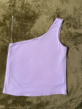 Vestique One-Shoulder Lavender Tank Top